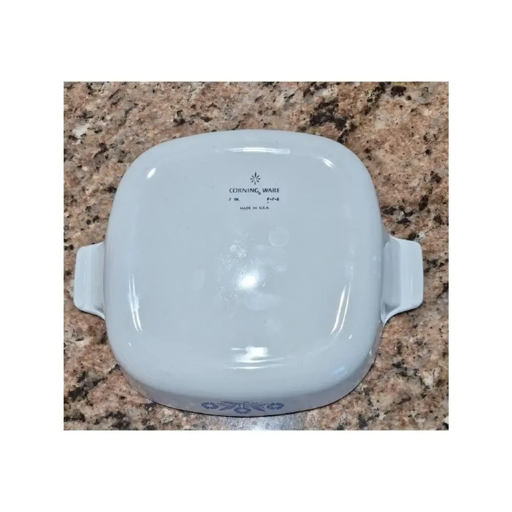 Corning Ware P-7-B White Baking Casserole with Blue Cornflower and Glass Lid